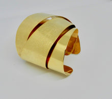 Load image into Gallery viewer, Gold Plated Bracelet Cuff